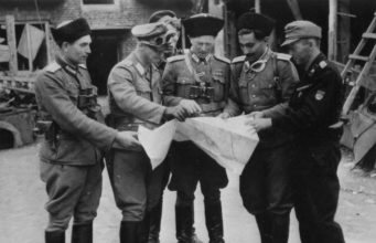 Дюкарев А. В. Интерпретация деятельности атамана В. Г. Науменко как отражение проблемы рассмотрения казачьего коллаборационизма в отечественной историографии // Российское казачество:проблемы истории, возрождения и перспективы развития (Сборник статей международной научно-практической конференции 27–31 мая 2016 г.) – Краснодар: Традиция, 2016.